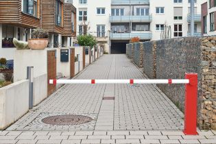 Arm Barrier Electronic. Battery and Solar Powered. All aluminium construction. Reliable and effective.