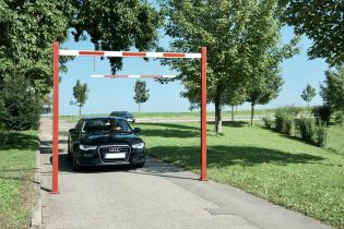 Height Restrictor Barrier, Fixed Strong Steel Construction. Restricts unwanted access. 5 height levels. Smart and robust