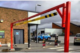 Height Restrictor Double-Leaf Swing-Gate (W6-11M)