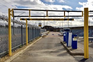 Height Restriction Single-Leaf Gate Barrier (W3-6M)  
Finishes Galvanised, Powder Coating and Both