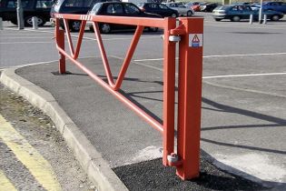 Manual Swing Car Park barrier is constructed from steel rectangular hollow section