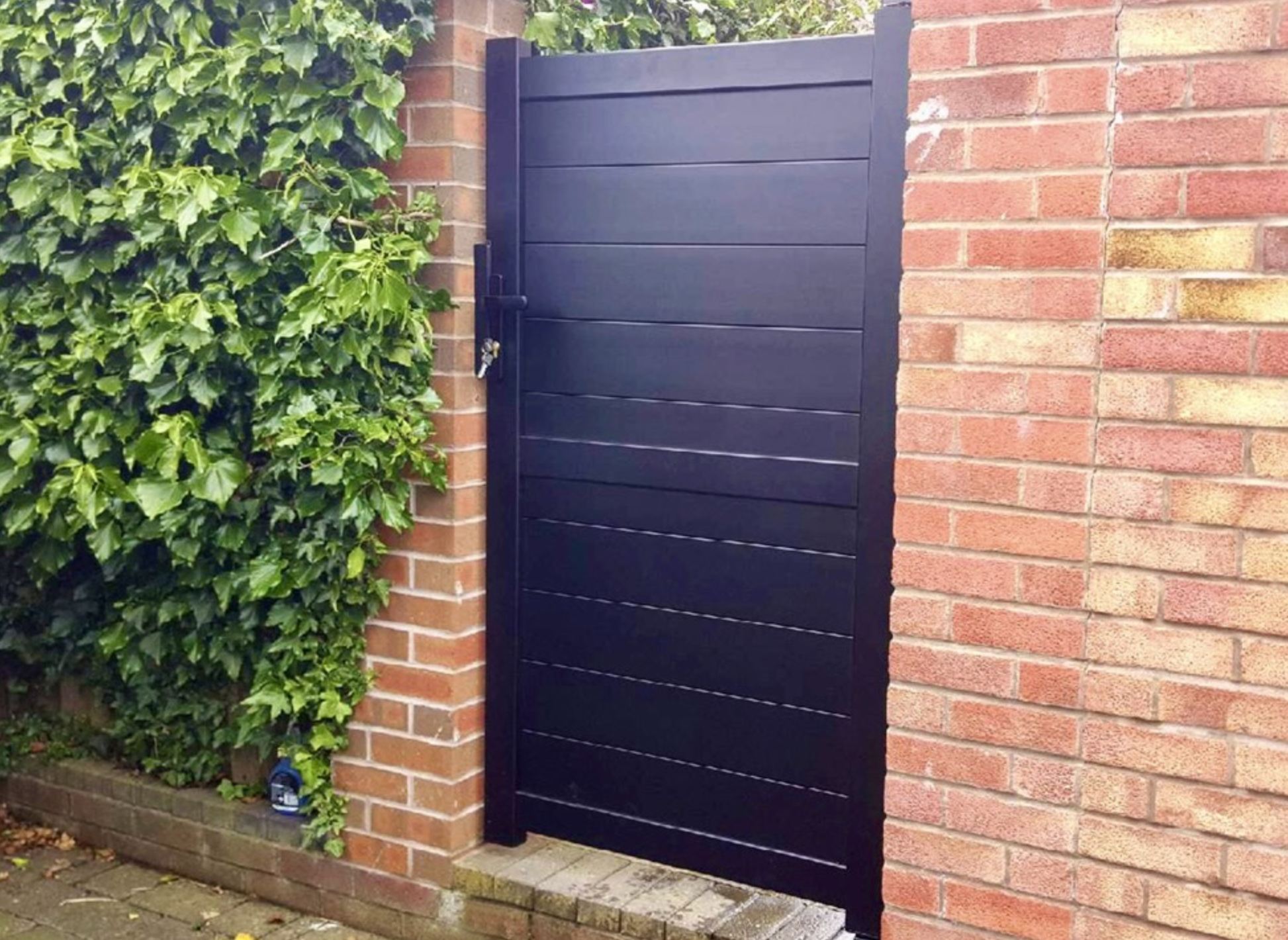 Side & Driveway Gates